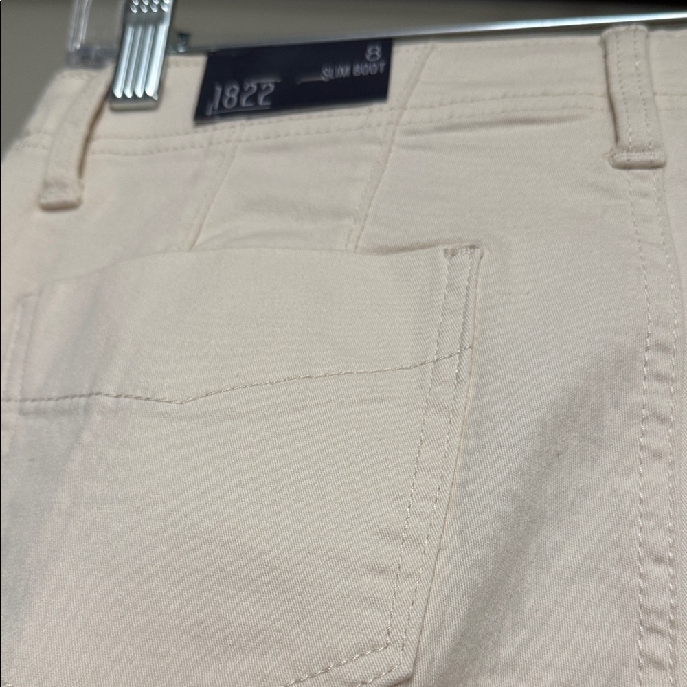 1822 Denim Cream Flared Jeans - Picture 5 of 9